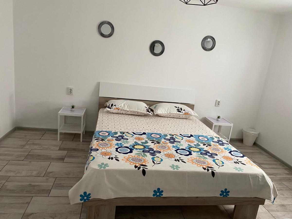 Camere De Inchiriat David Casa David Corbu Zewnętrze zdjęcie